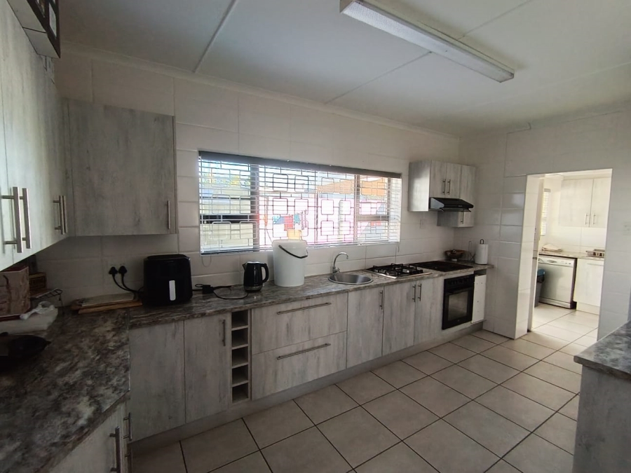 4 Bedroom Property for Sale in Baysville Eastern Cape